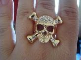 Anel de caveira Dourado com estrass